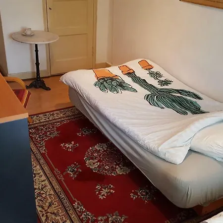 Peterson's Rooms&rentals *